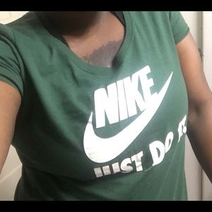 Nike tee